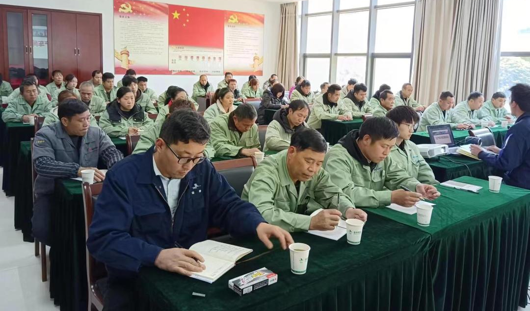 匠心筑梦 赋能提升︱亿发官网_亿发(中国)
装饰开展生产管理培训