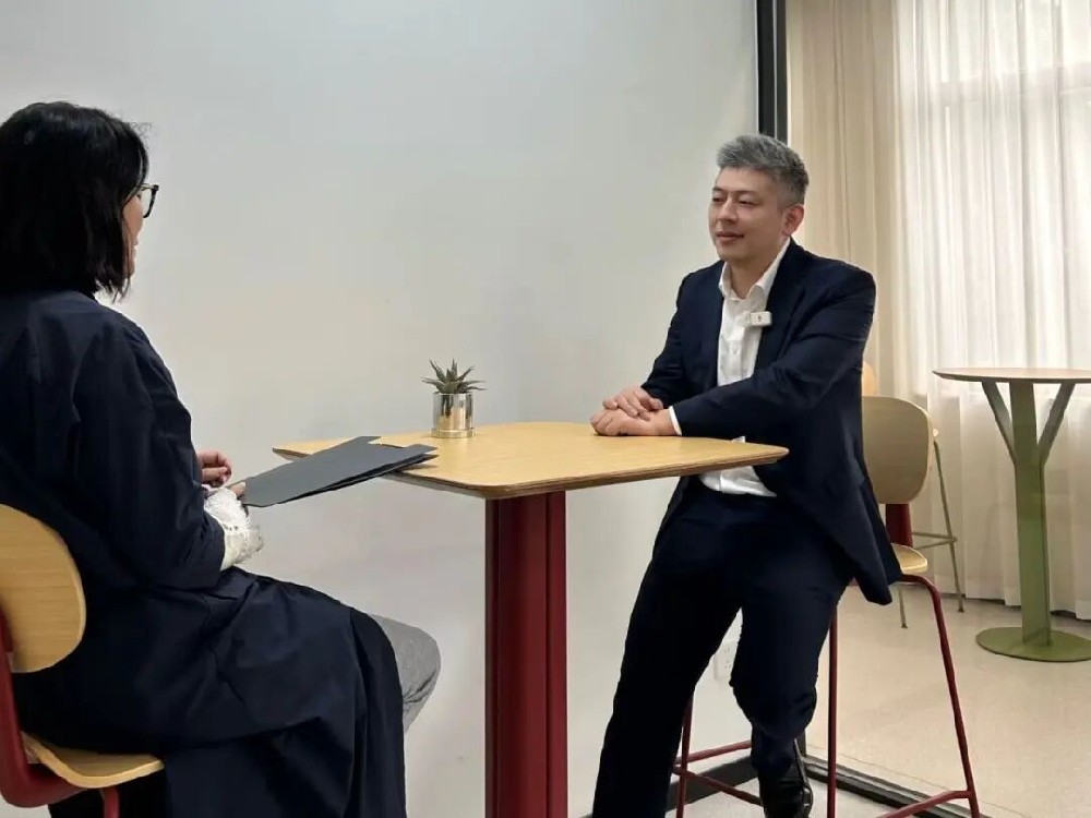 交流互鉴 携手并进——杭州家具商会秘书处一行走访亿发官网_亿发(中国)
家具